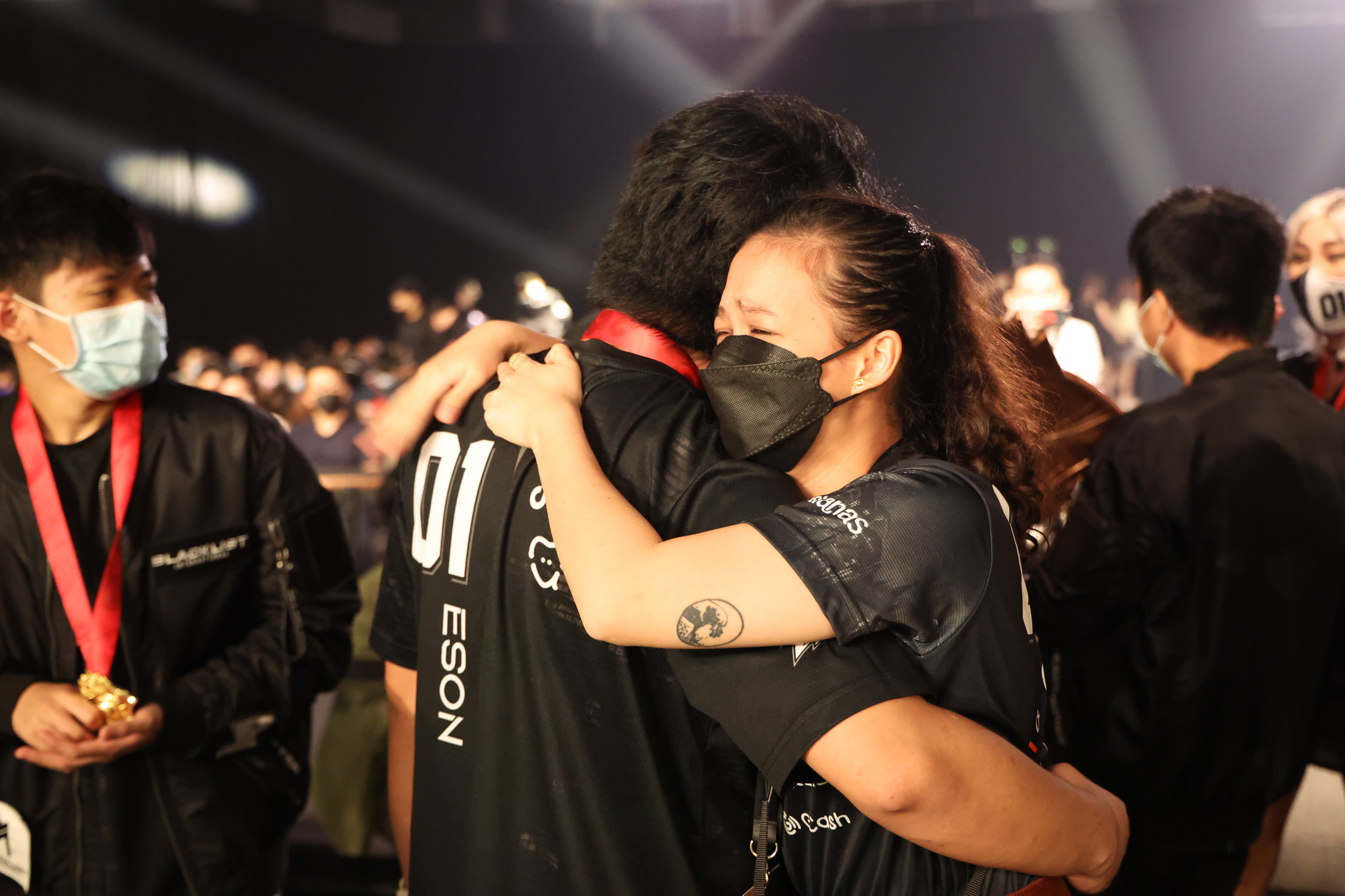 开云体育APP下载-紧张的气氛笼罩在现场，胜负悬念令人无法预测的简单介绍