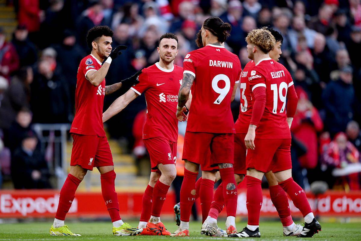 利物浦与曼城打平,两队争冠形势更加激烈的简单介绍 利物浦与曼城打平,两队争冠形势更加激烈的简单介绍