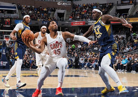 步行者主场击败热火,亚当斯砍分 步行者主场击败热火,亚当斯砍分