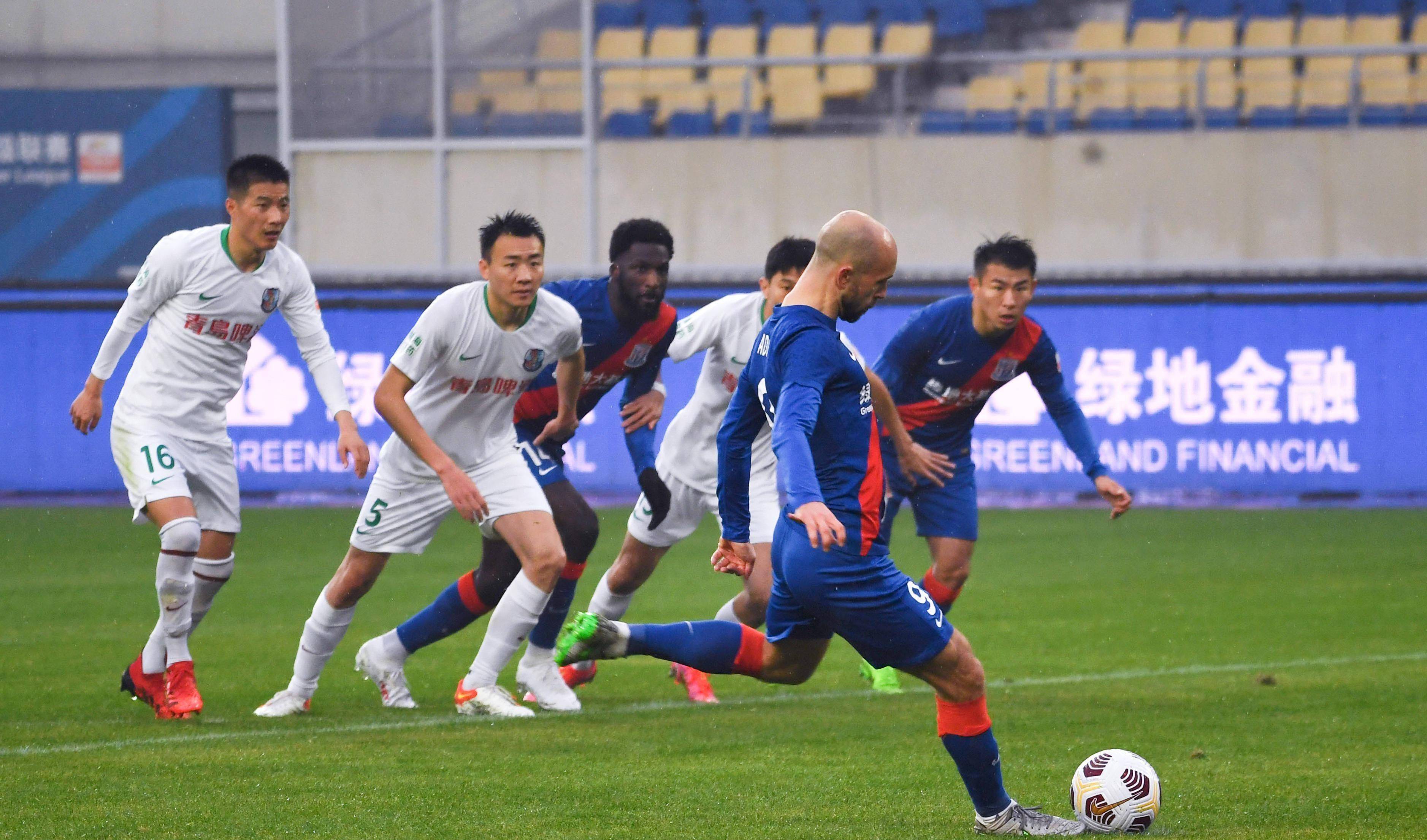 开云APP-包含上海申花中场发挥出色，球队士气高涨的词条