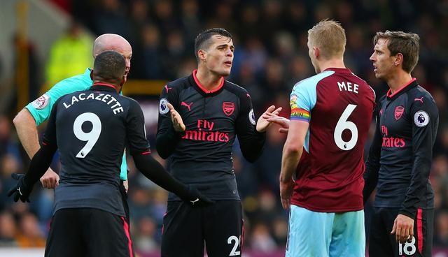 阿贾克斯主帅公布球队战术调整,争取更多胜利的简单介绍 阿贾克斯主帅公布球队战术调整,争取更多胜利的简单介绍