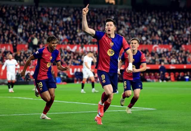 包含尤文图斯签下埃弗顿前锋莱万多夫斯基,加强锋线的词条 包含尤文图斯签下埃弗顿前锋莱万多夫斯基,加强锋线的词条