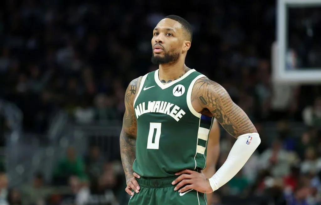 开云体育登录-雄鹿主帅调整阵容——多位球员受伤锋线传奇休战的简单介绍