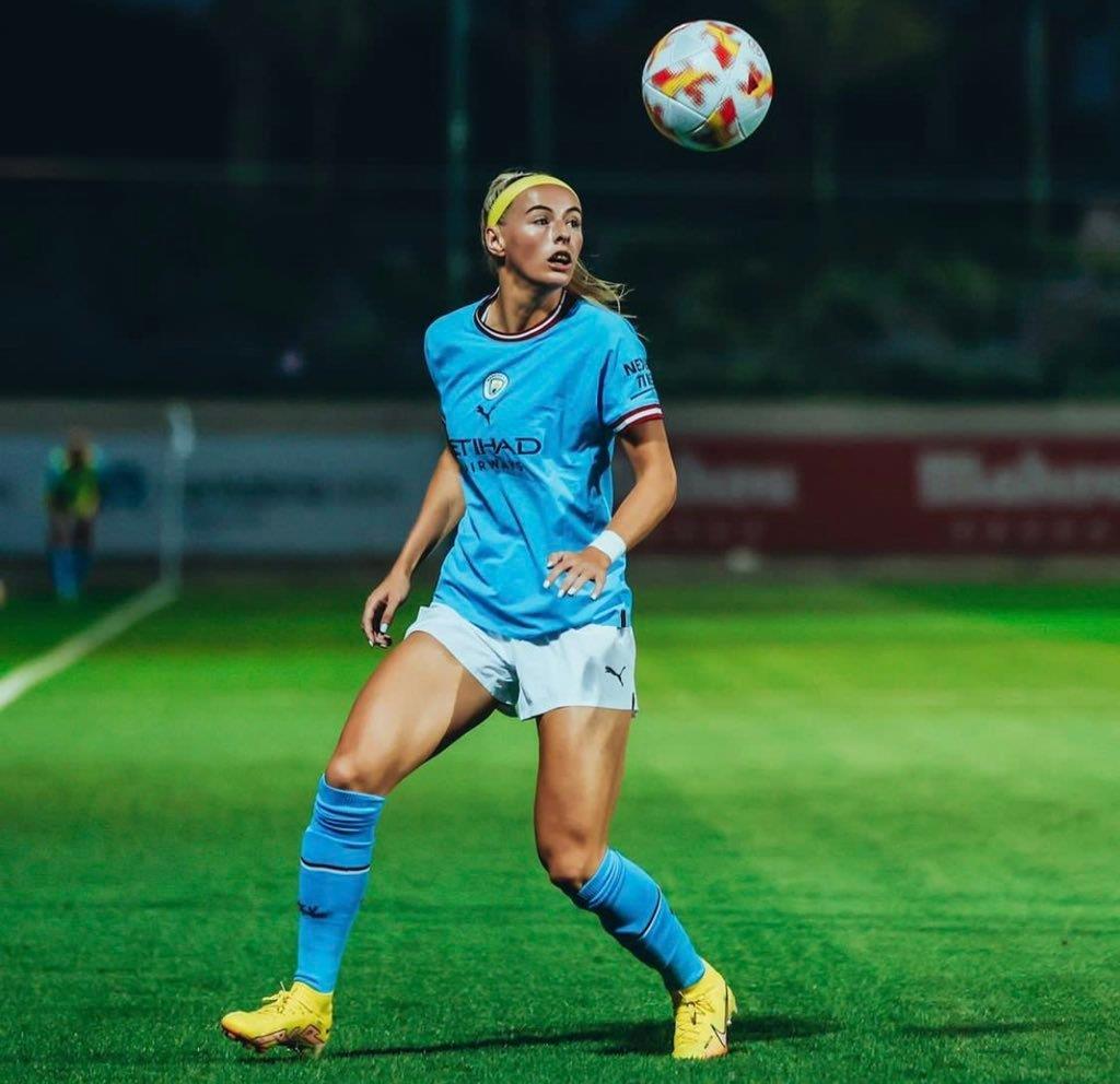 开云平台-法甲豪门签下英格兰国脚：提升攻击威力