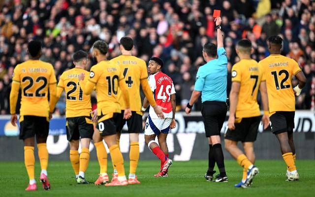 伦敦德比战平收场，强强对话无分胜负