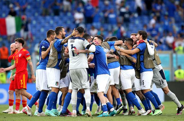 开云体育中国-包含葡萄牙客场战平爱尔兰，晋级欧洲杯预选赛的词条