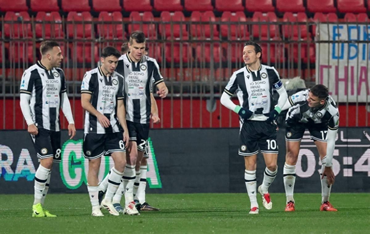 开云体育官网-包含乌迪内斯连续五场不胜，陷入降级危机的词条