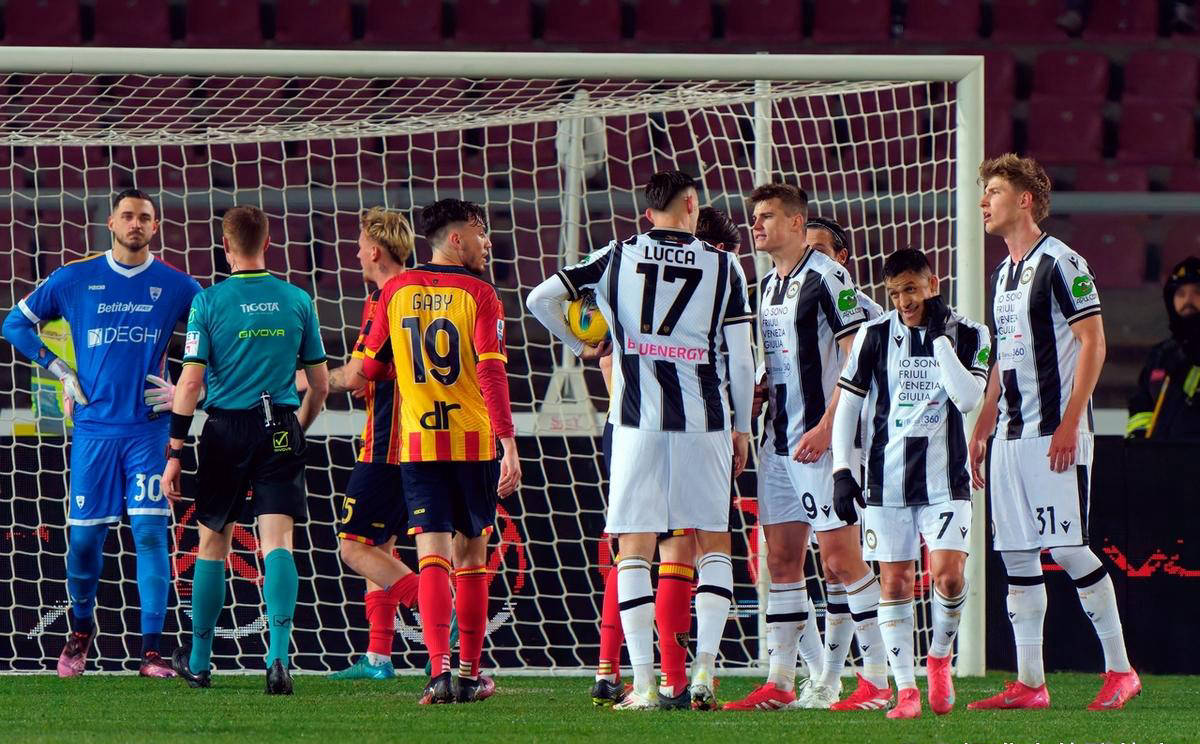 包含乌迪内斯连续五场不胜,陷入降级危机的词条 包含乌迪内斯连续五场不胜,陷入降级危机的词条