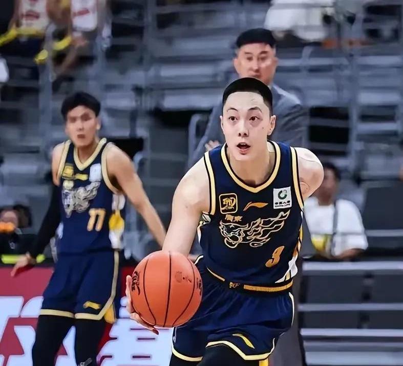 开云体育下载-克莱蒙主场胜利，提升积分榜排名的简单介绍