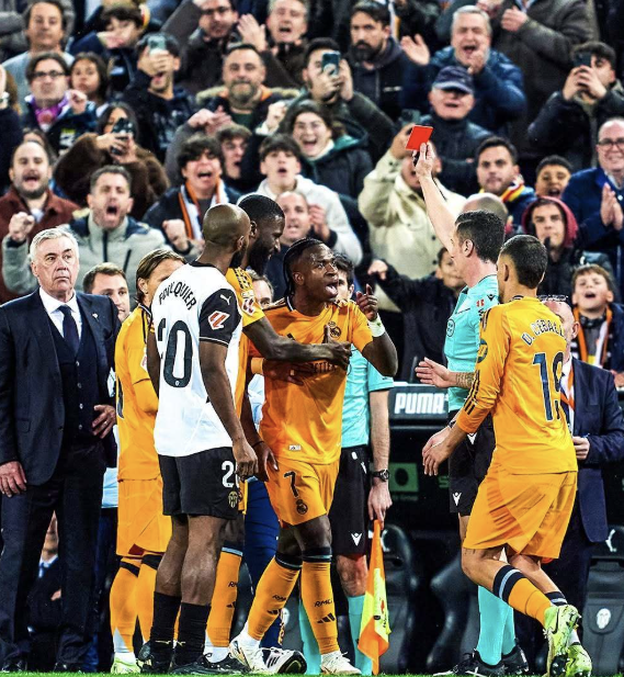 开云APP-瓦伦西亚客场三连胜，实力凸显的简单介绍