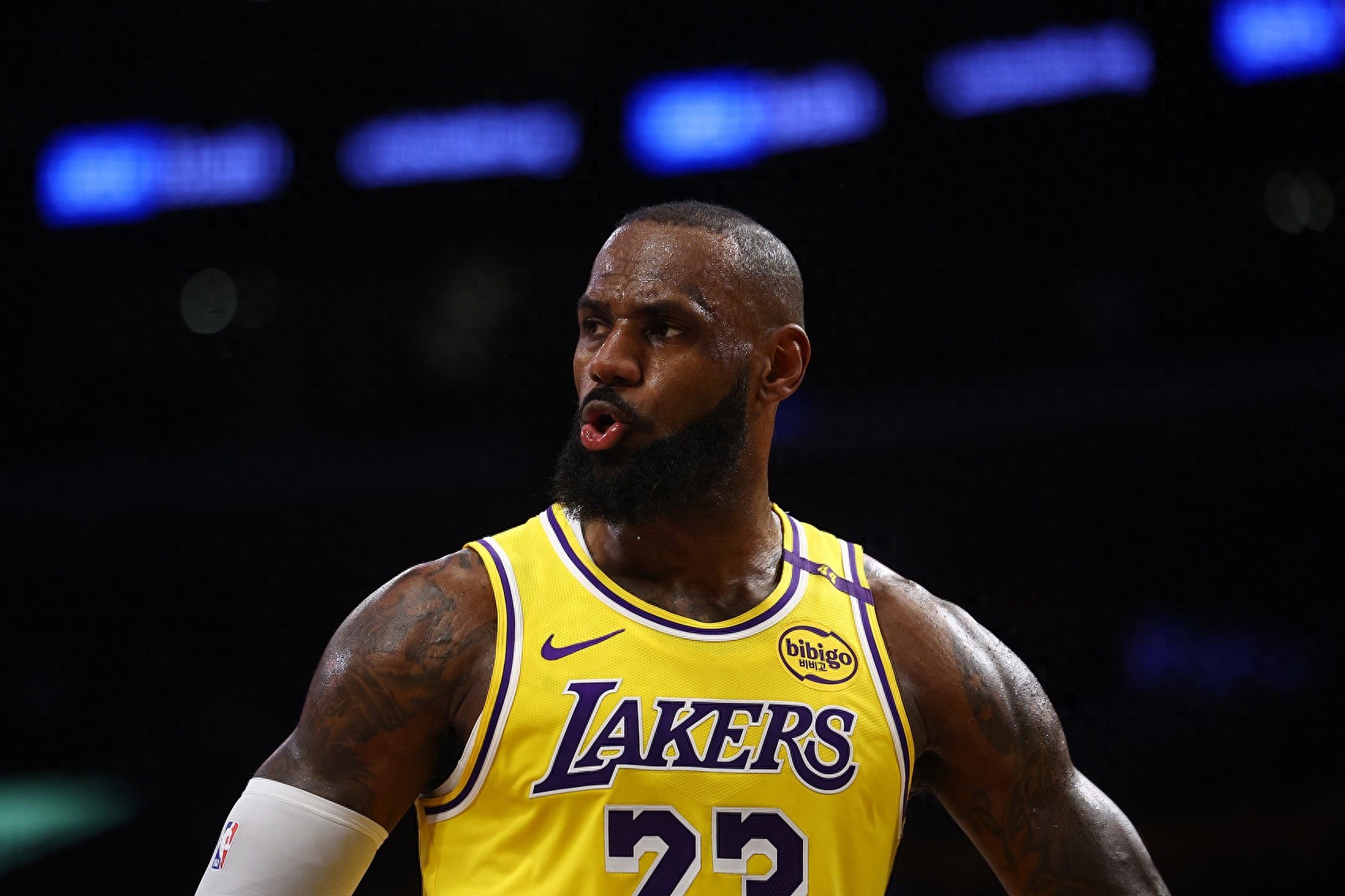 骑士惨败开拓者:勒布朗表现不佳率队失利无缘取胜的简单介绍 骑士惨败开拓者:勒布朗表现不佳率队失利无缘取胜的简单介绍