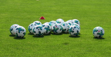 开云下载-恩菲尔德多线作战阵容调整，保证体能充沛