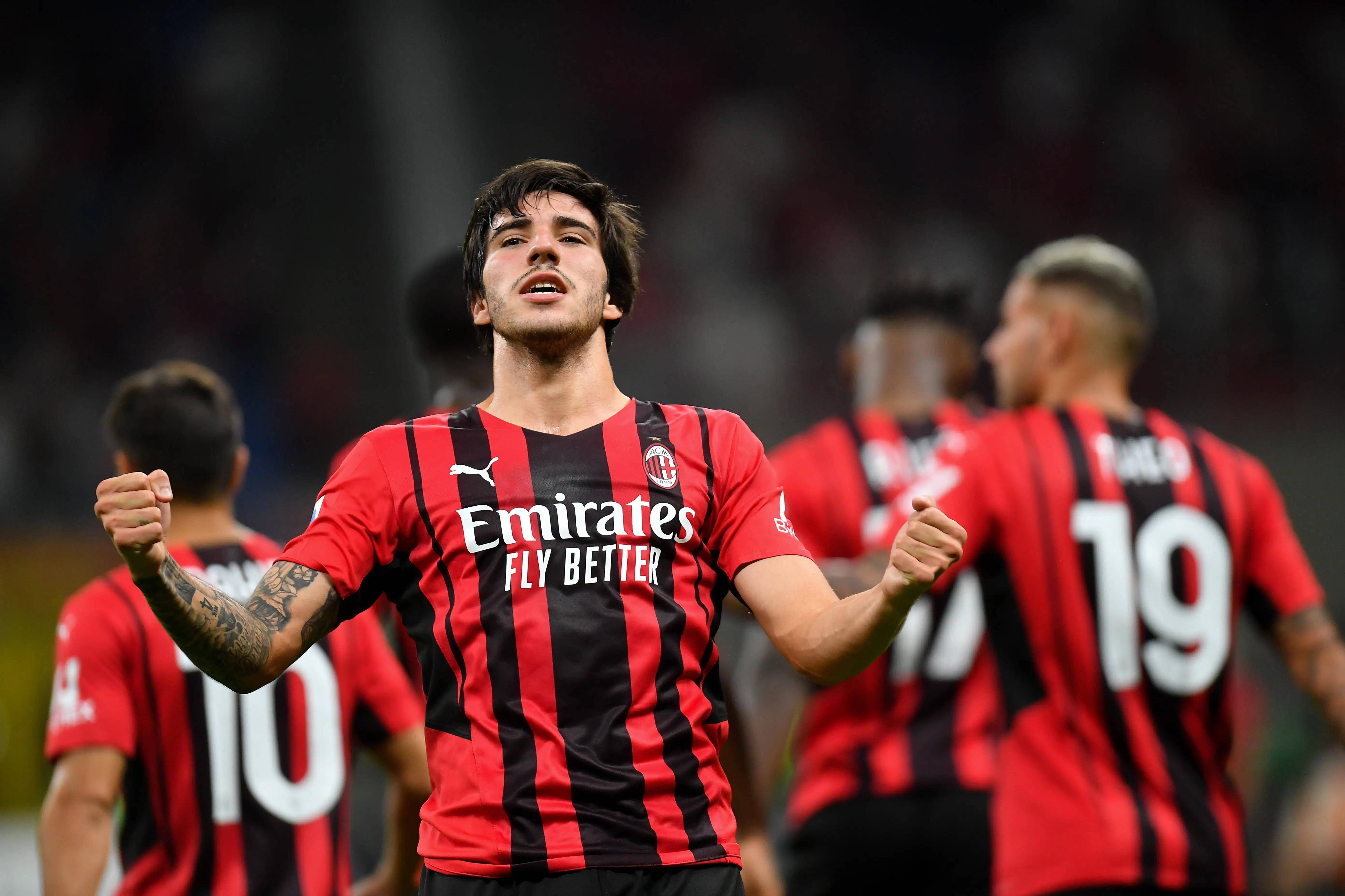 意大利篮球联赛半决赛:米兰之星击败对手晋级 意大利篮球联赛半决赛:米兰之星击败对手晋级