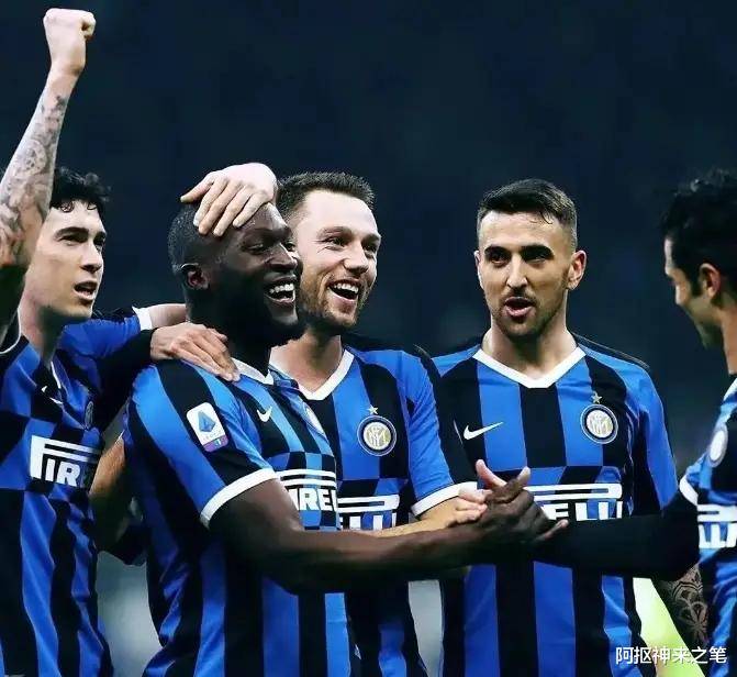 拉齐奥前锋赛后感谢队友助攻 拉齐奥前锋赛后感谢队友助攻