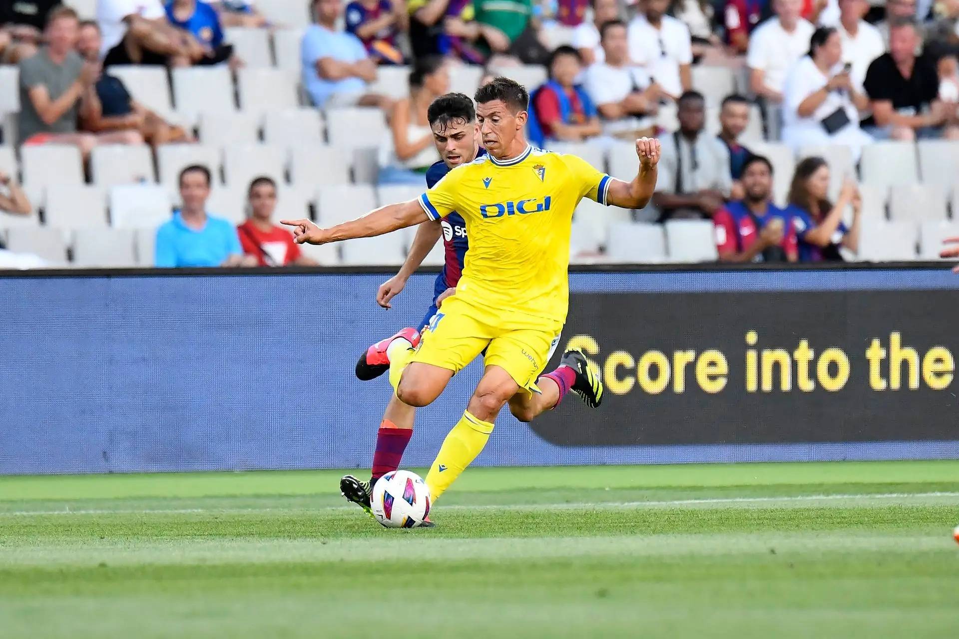 开云体育app-塞维利亚战胜帕尔马斯，取得三分