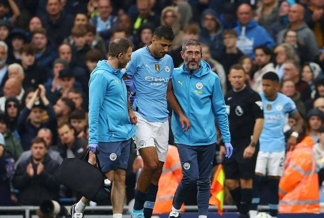 开云体育在线-关于莱斯特城主场大胜，球队士气高涨的信息