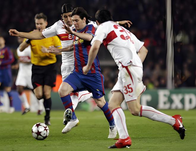 斯图加特球员集训备战,准备面对强队的简单介绍 斯图加特球员集训备战,准备面对强队的简单介绍