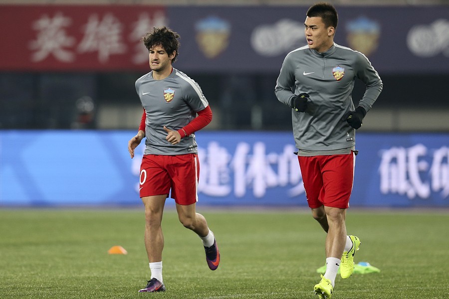 开云体育下载-建业对战天津权健，谁能赢得比赛？