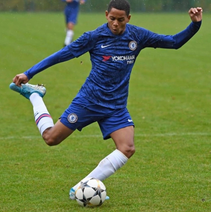 开云官网-切尔西青训小将崭露头角，表现出色