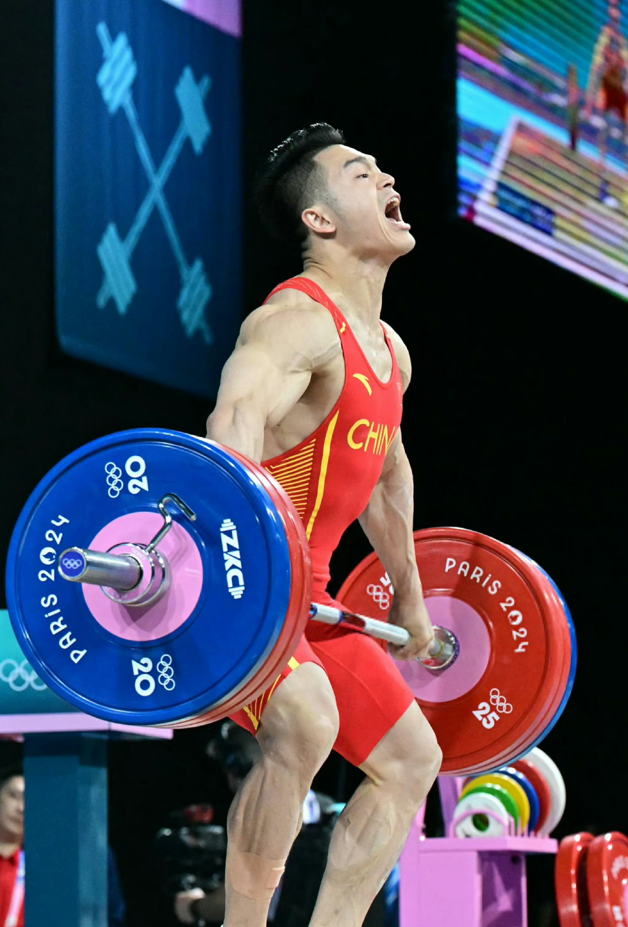 关于运动员凭借毅力坚守，圆梦争金称霸的信息