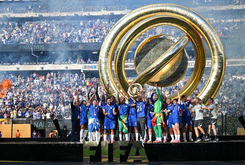 法国队实力夺取冠军奖杯 法国队实力夺取冠军奖杯