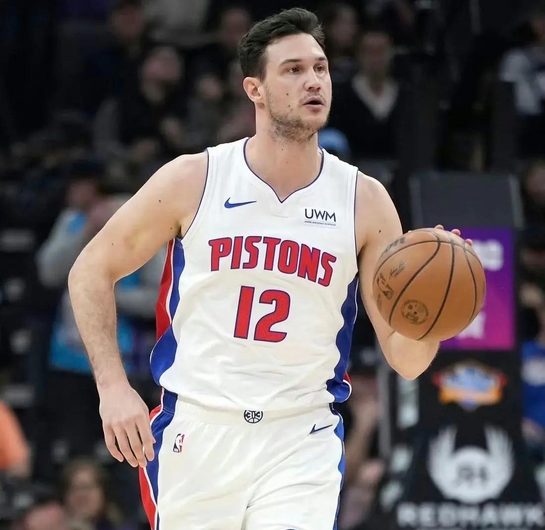 开云体育官方网站-关于骑士大胜魔术，加里纳利献出全能表现的信息