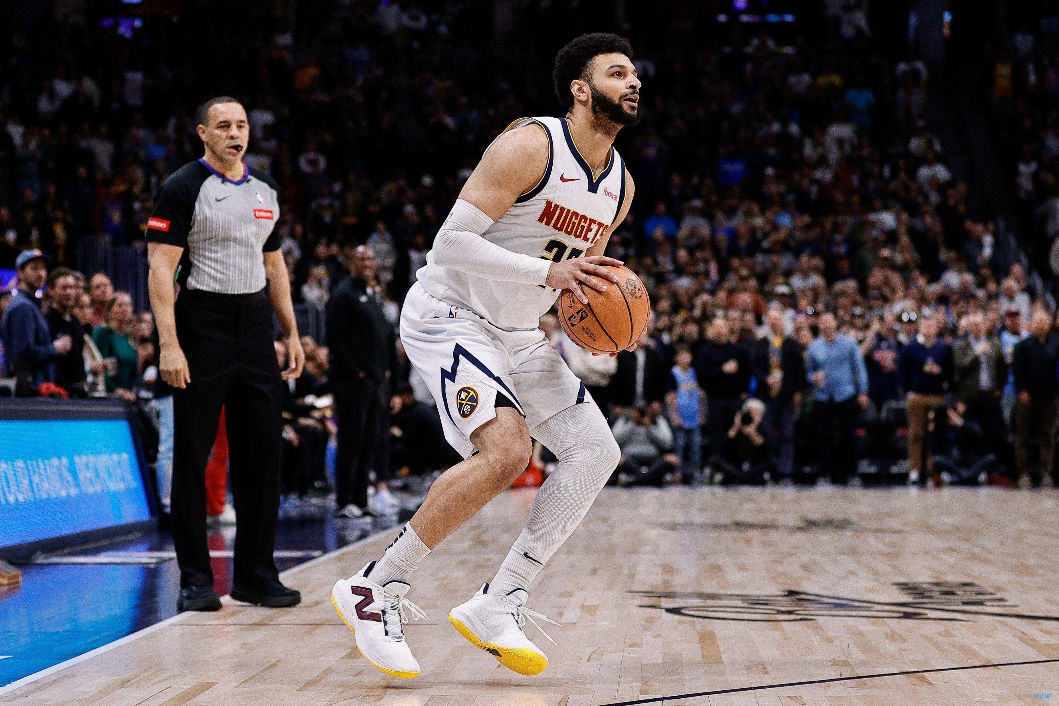 英国网球队鏖战西班牙网球队,穆雷高光表现的简单介绍 英国网球队鏖战西班牙网球队,穆雷高光表现的简单介绍