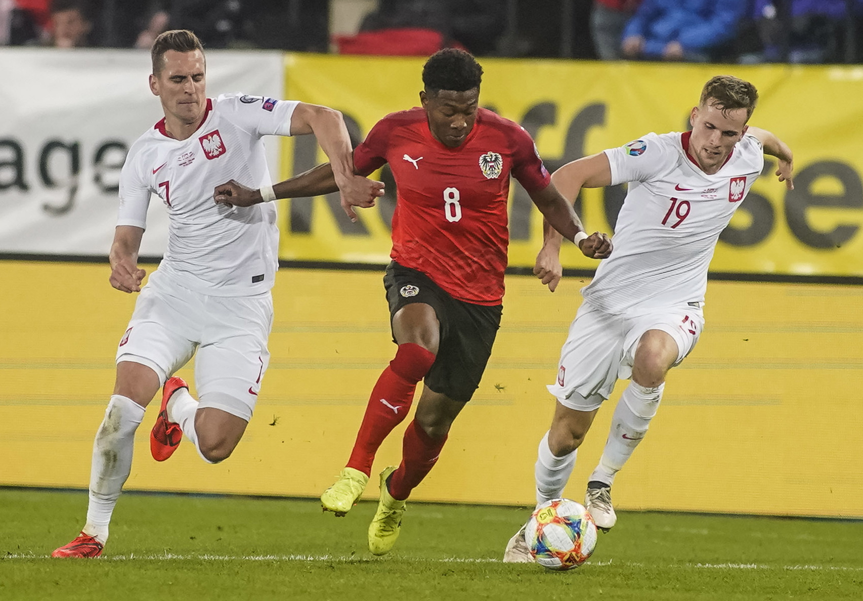 关于奥地利队完胜英格兰队,梁靖崑惊艳四座的信息 关于奥地利队完胜英格兰队,梁靖崑惊艳四座的信息