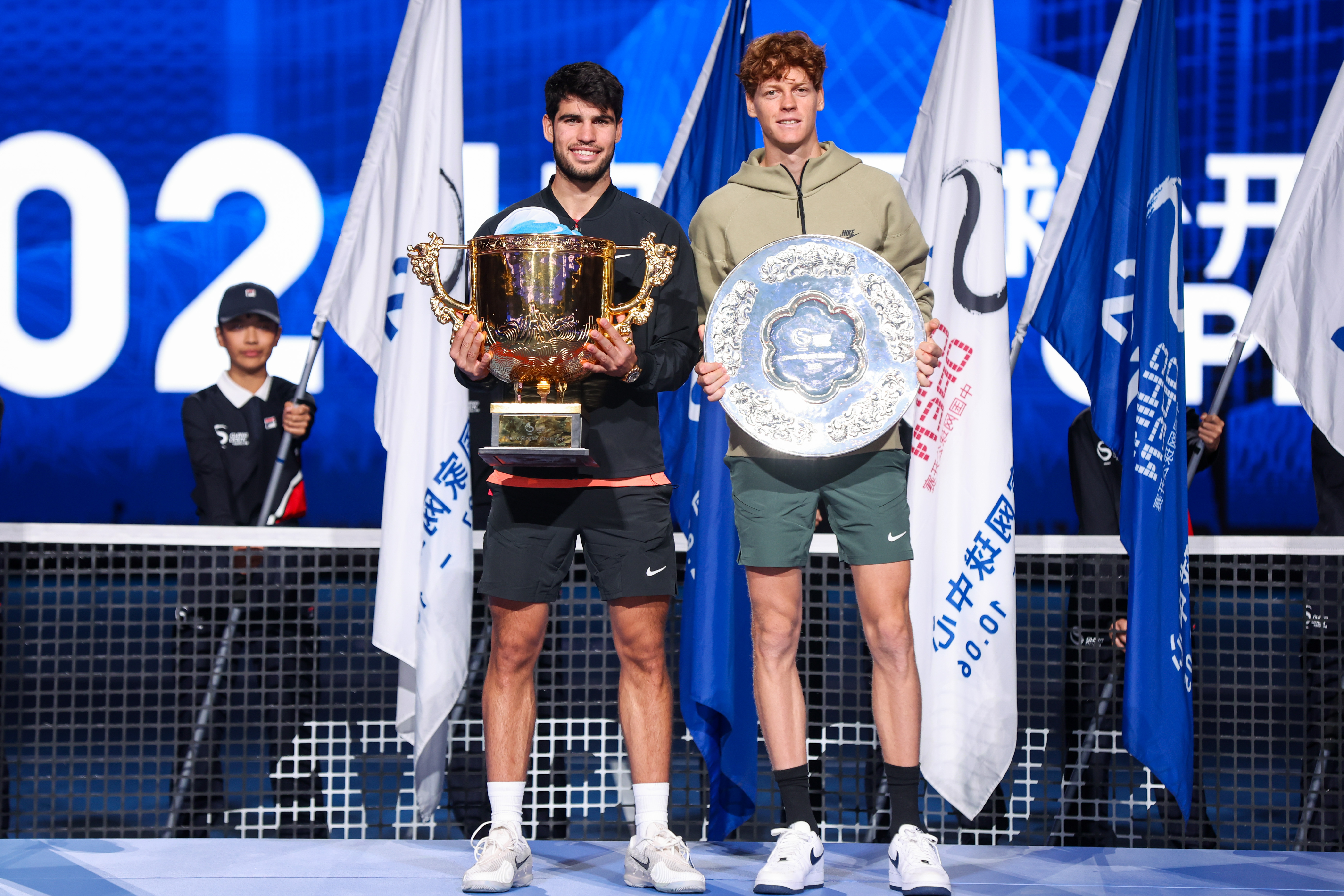 美网完胜拉沃尔杯,阿尔卡拉斯带队取胜 美网完胜拉沃尔杯,阿尔卡拉斯带队取胜