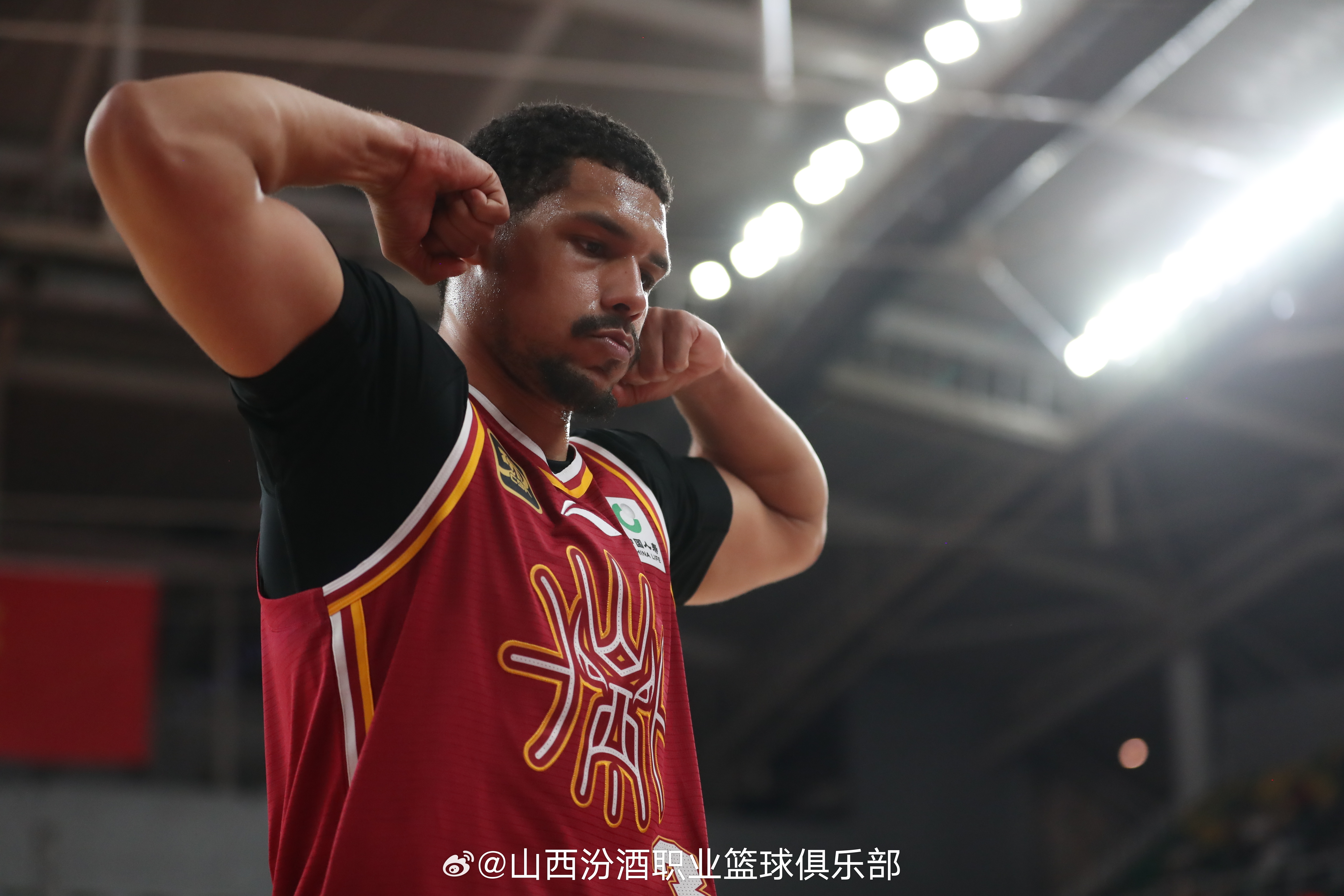 凯尔特人绝杀深圳队,戈贝尔惊艳四座 凯尔特人绝杀深圳队,戈贝尔惊艳四座