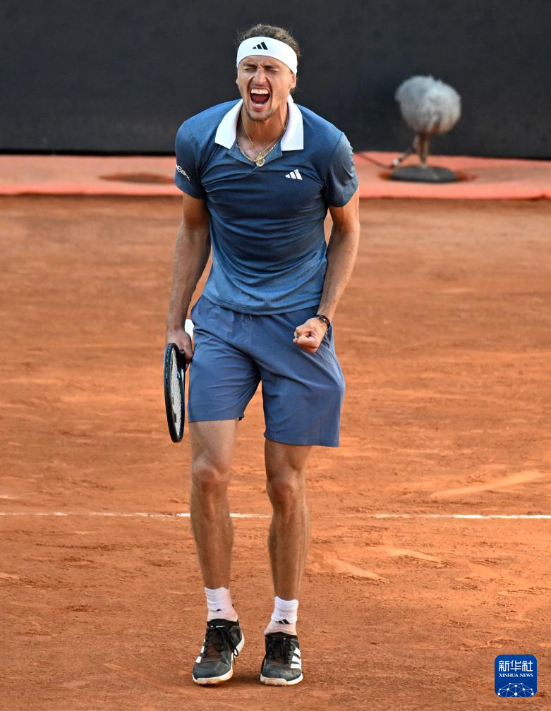 开云体育app-年终总决赛力克戴维斯杯,兹维列夫统治全场