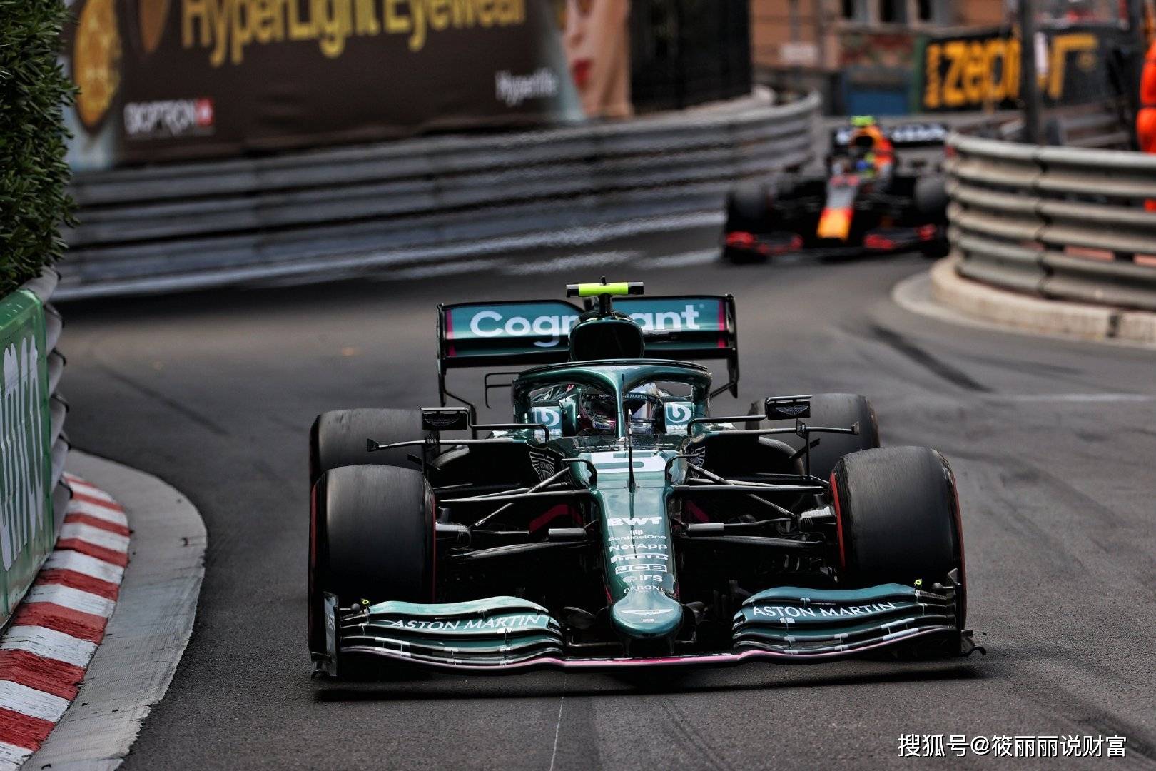 开云官网-梅赛德斯横扫阿斯顿马丁,佩雷兹关键制胜