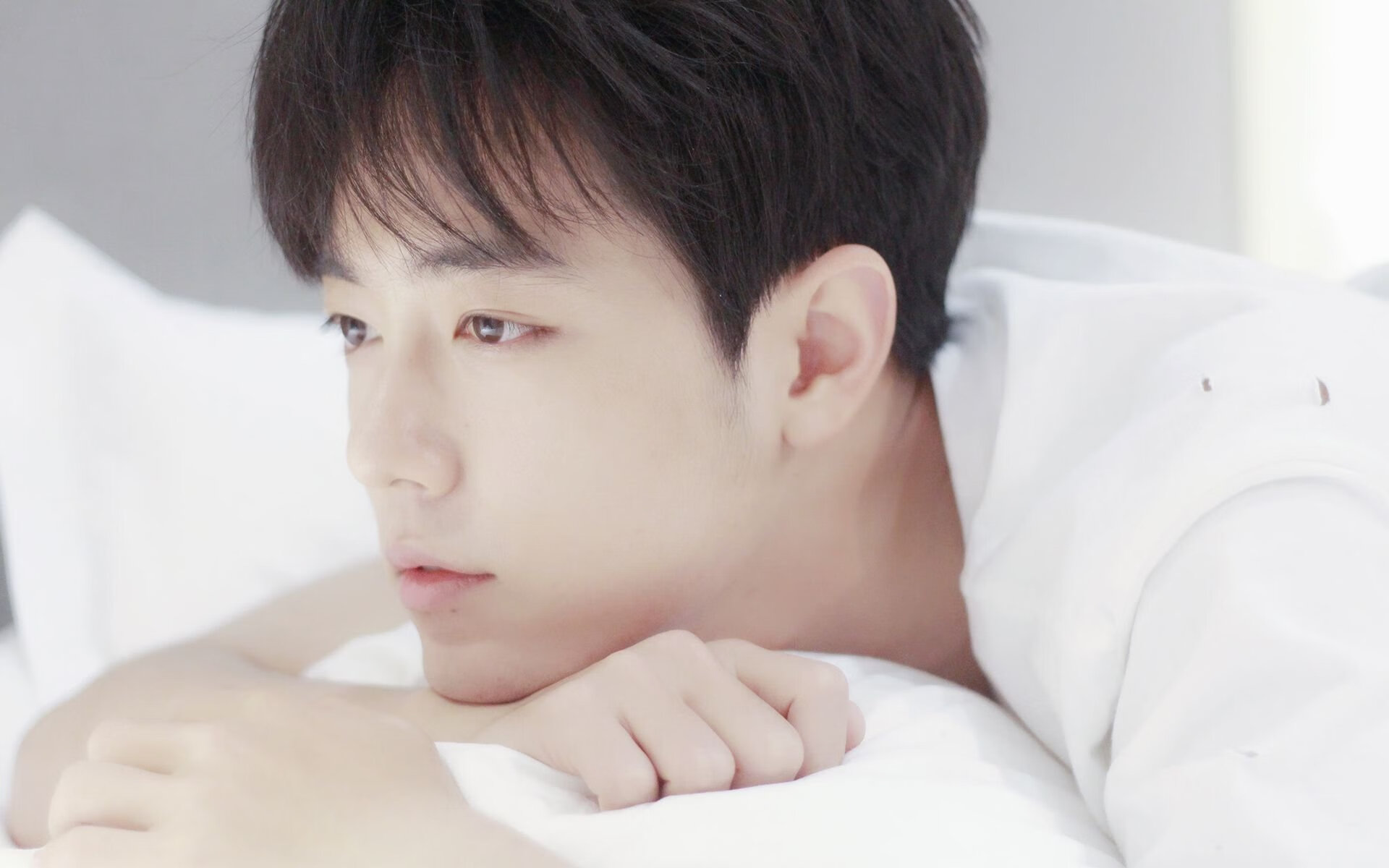 开云体育app-克莱·汤普森神兵天降！太阳防线惨遭‘水花兄弟’联手摧毁