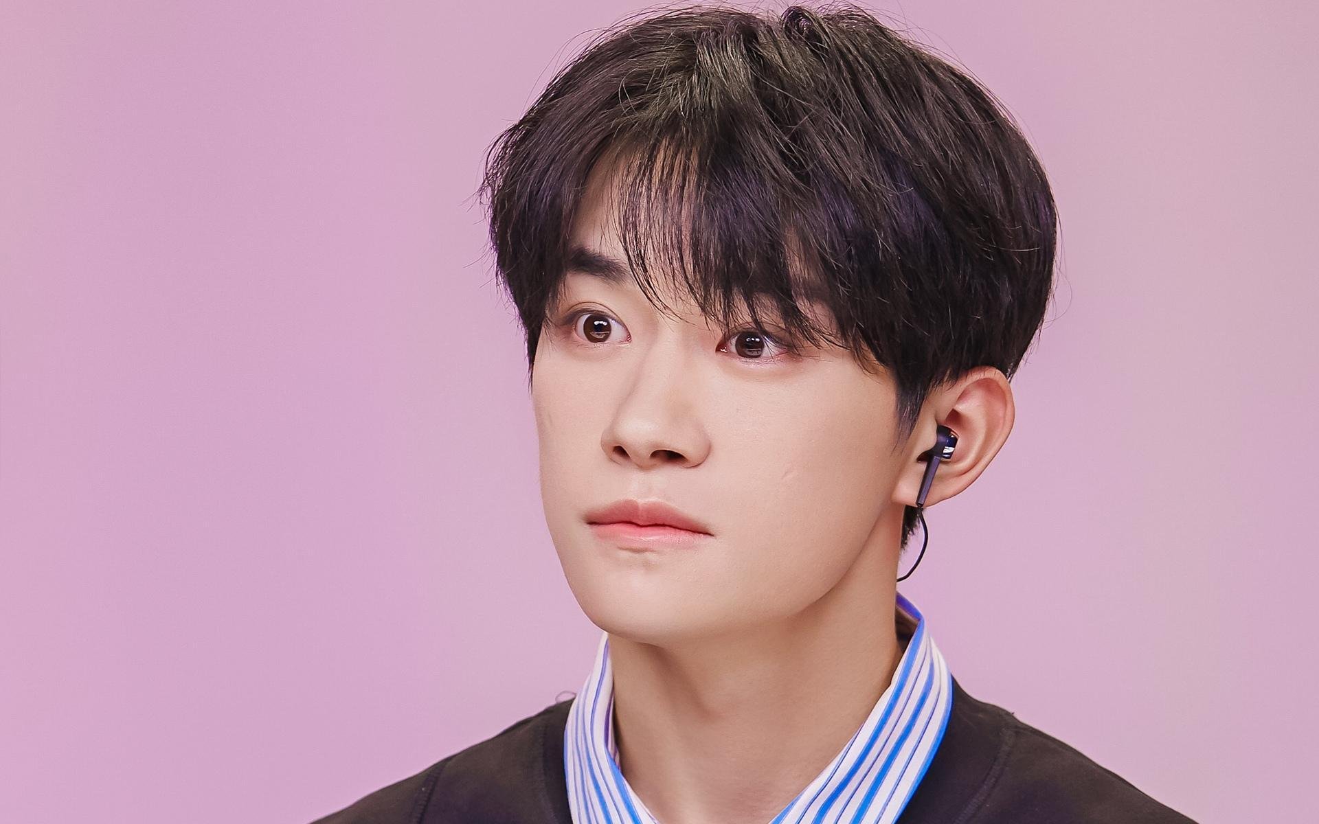 开云APP-引擎与齿轮的哲学交响，孔德如何在新赛季F1揭幕战之夜带动全队节奏