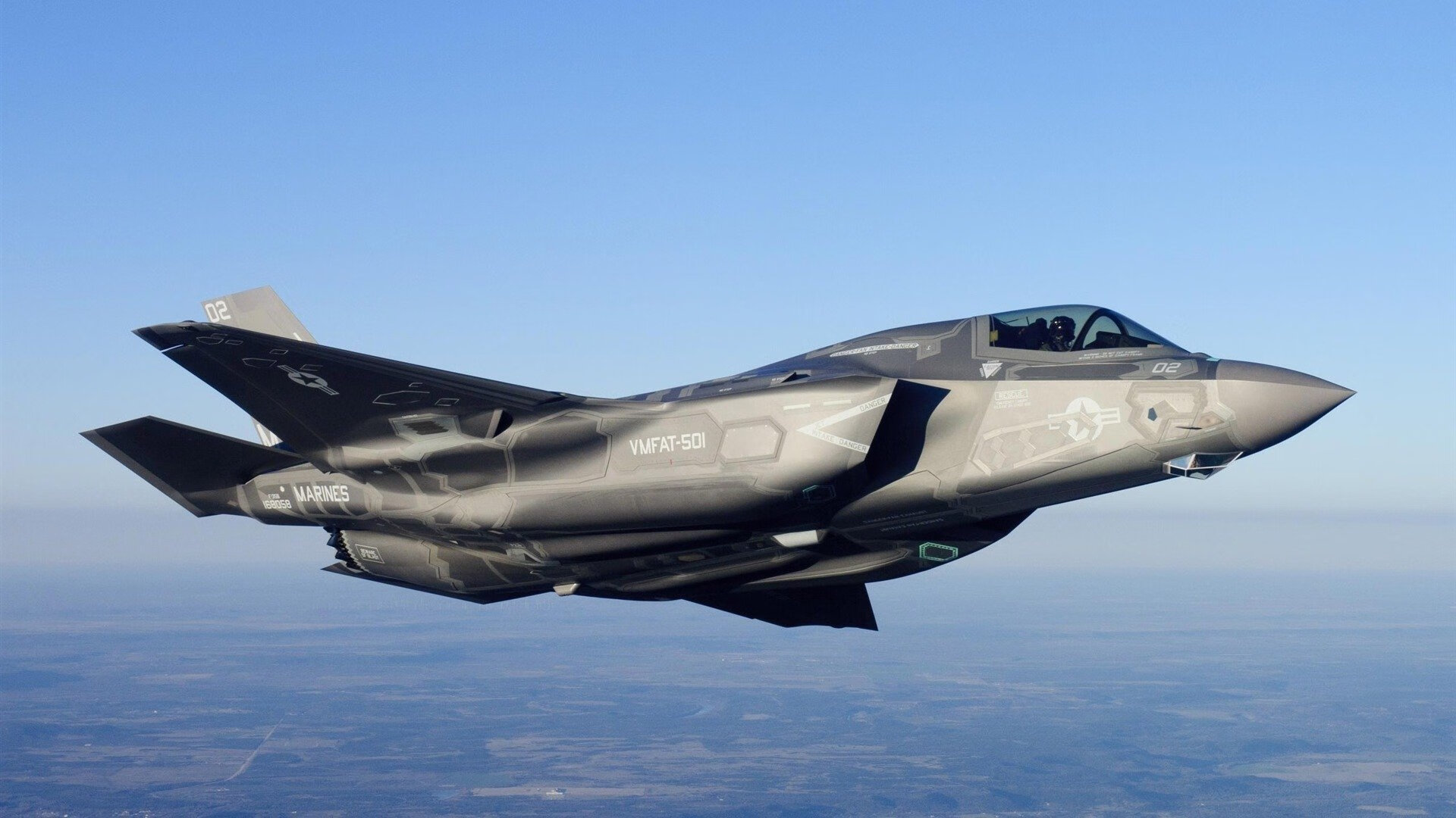 本泽马跨域凝视,当曼城与巴萨的哲学对决照见真正的大场面先生