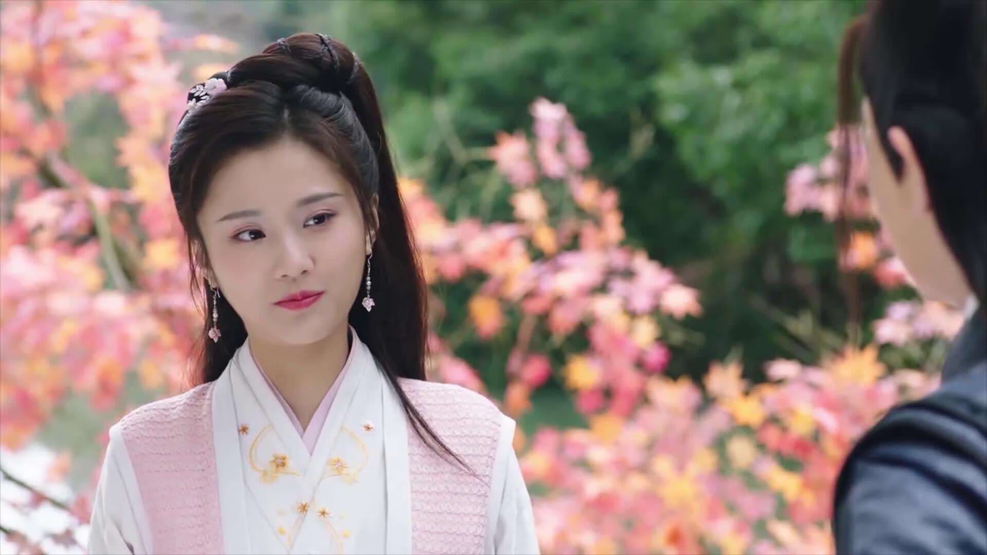 寒夜淬火,英格拉姆的索尔福德时刻如何冰封世界杯之夜