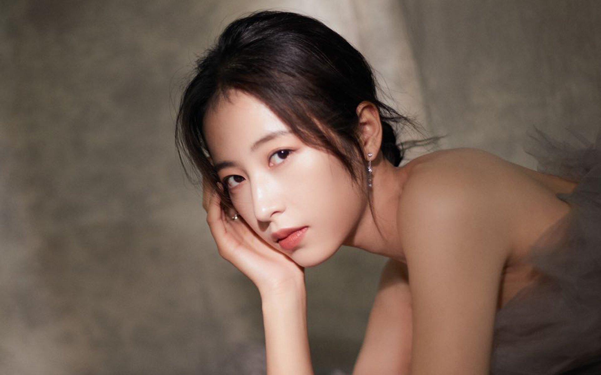 闪耀全场!阿尔瓦雷斯导演逆转好戏,尼斯力克拜仁