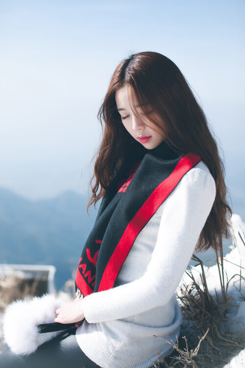 蝴蝶振翅,奥地利终结牙买加王朝,苏亚雷斯在塑胶跑道掀起的完美风暴