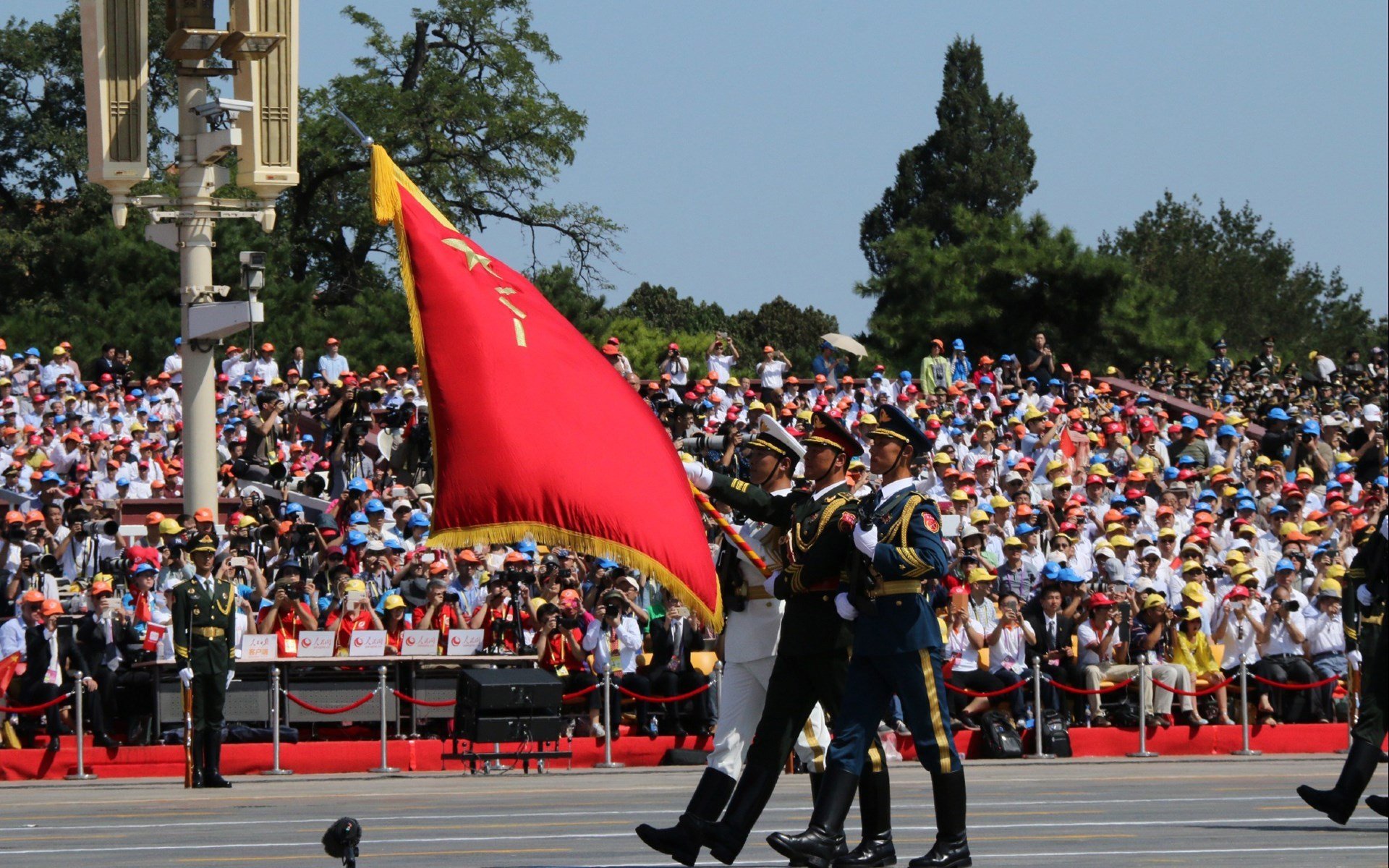 开云体育登录-东决关键战焦点战，曼城斩落AC米兰，欧冠之路再进一步