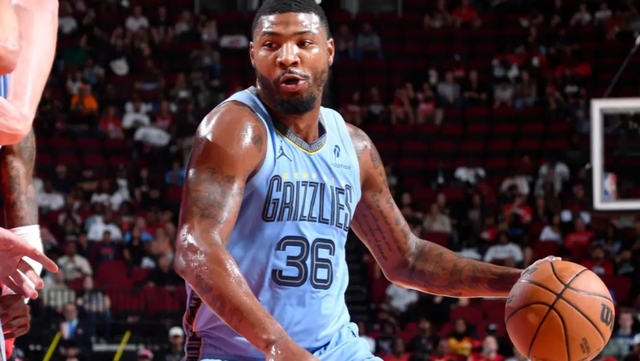 塔图姆完成里程碑，灰熊爆冷尼克斯