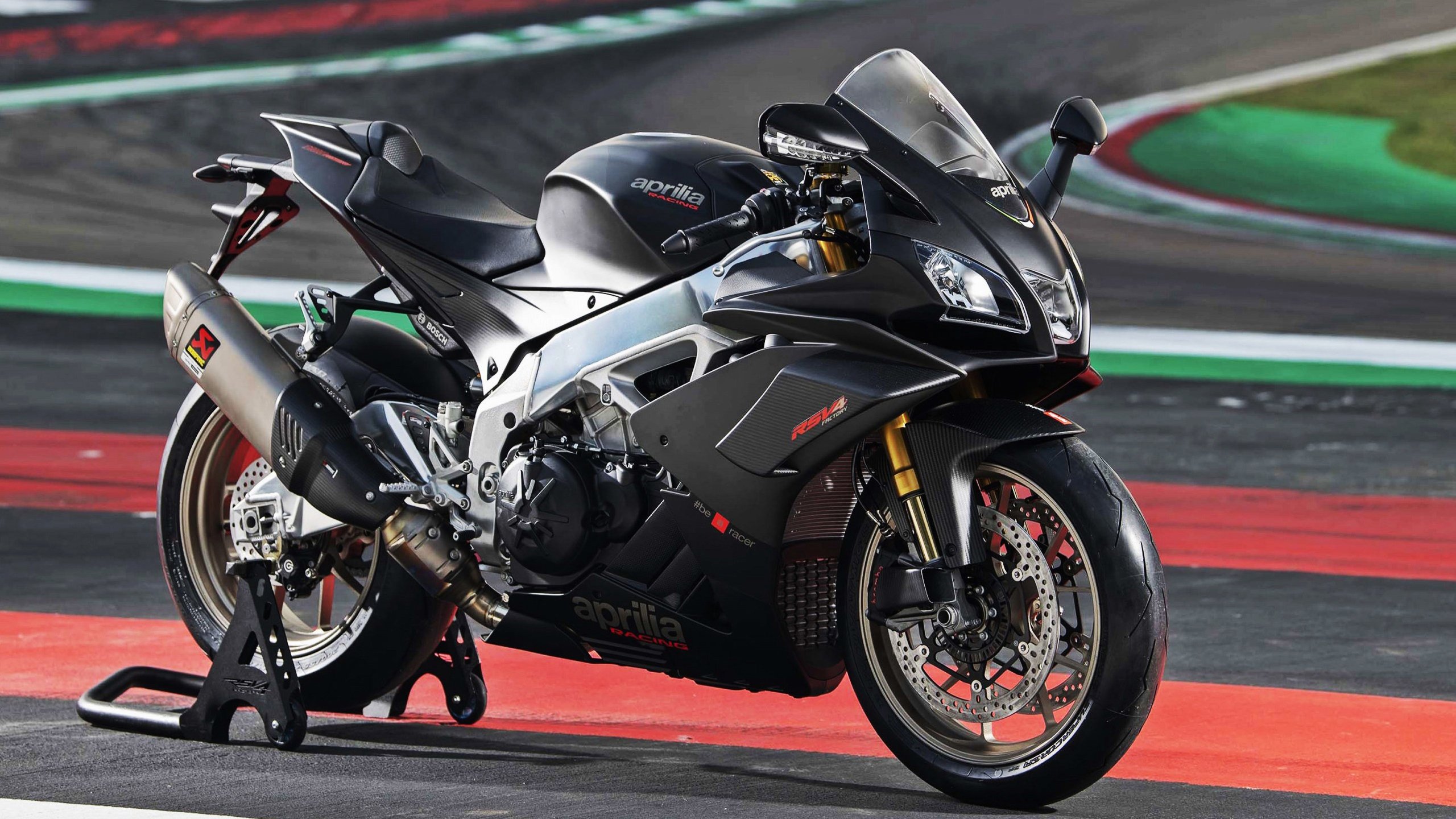 卡瓦哈尔压力下完成爆发，韩国球队稳稳拿下皇家社会